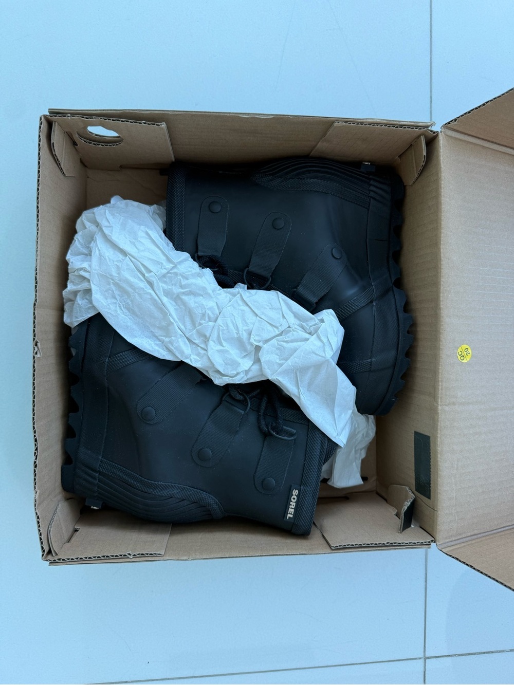 SOREL Brand New with original box
Black Women's Lace-Up Platform Rain Boot - Picture 2 of 12
